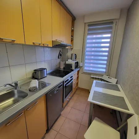 Breeze Apartment Zarkovo Exterior photo